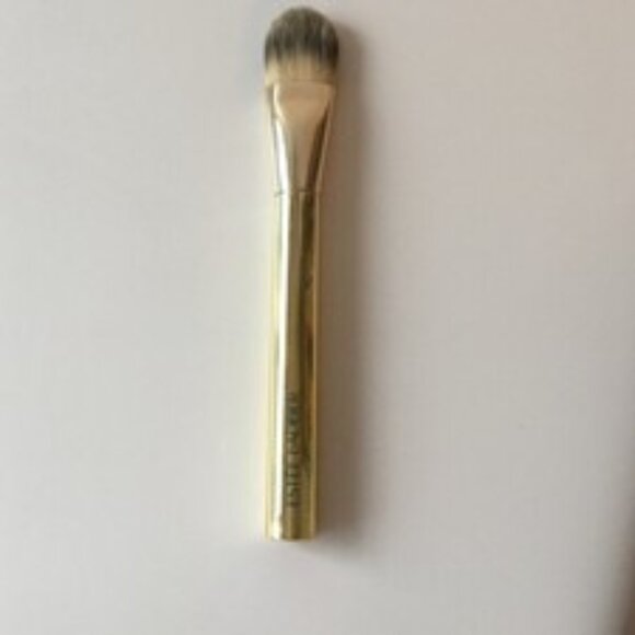 ESTEE LAUDER FOUNDATION BRUSH - TRAVEL SIZE - - Picture 1 of 2